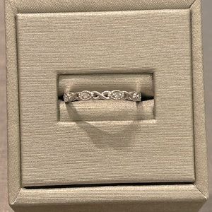 .925 ring with diamond accents